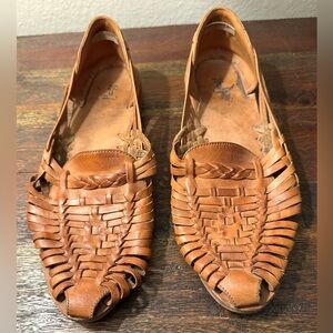 Frye Women's Huarache Flats, marked size 8.5, fit like 9.5